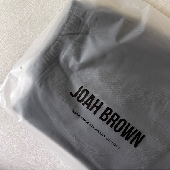 Brand New- JOAH BROWN Oversized Straight Leg Jogger in Washed Black Terry 🩶✨ - Picture 10 of 14